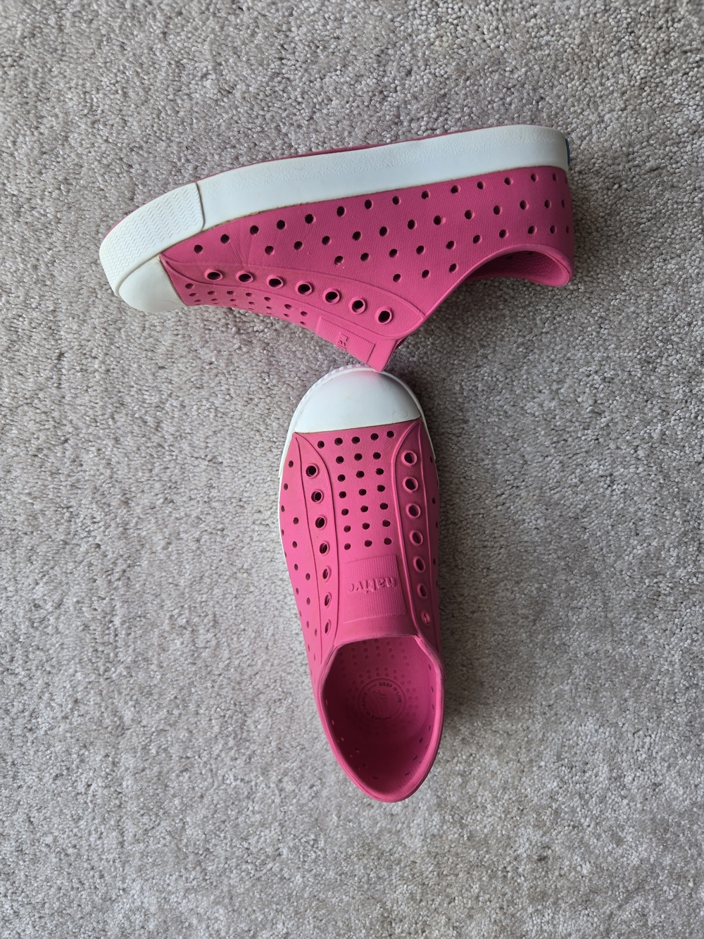 Native Kids Slip-On Sneakers in Bright Pink with White Toe Caps - Picture 3 of 6
